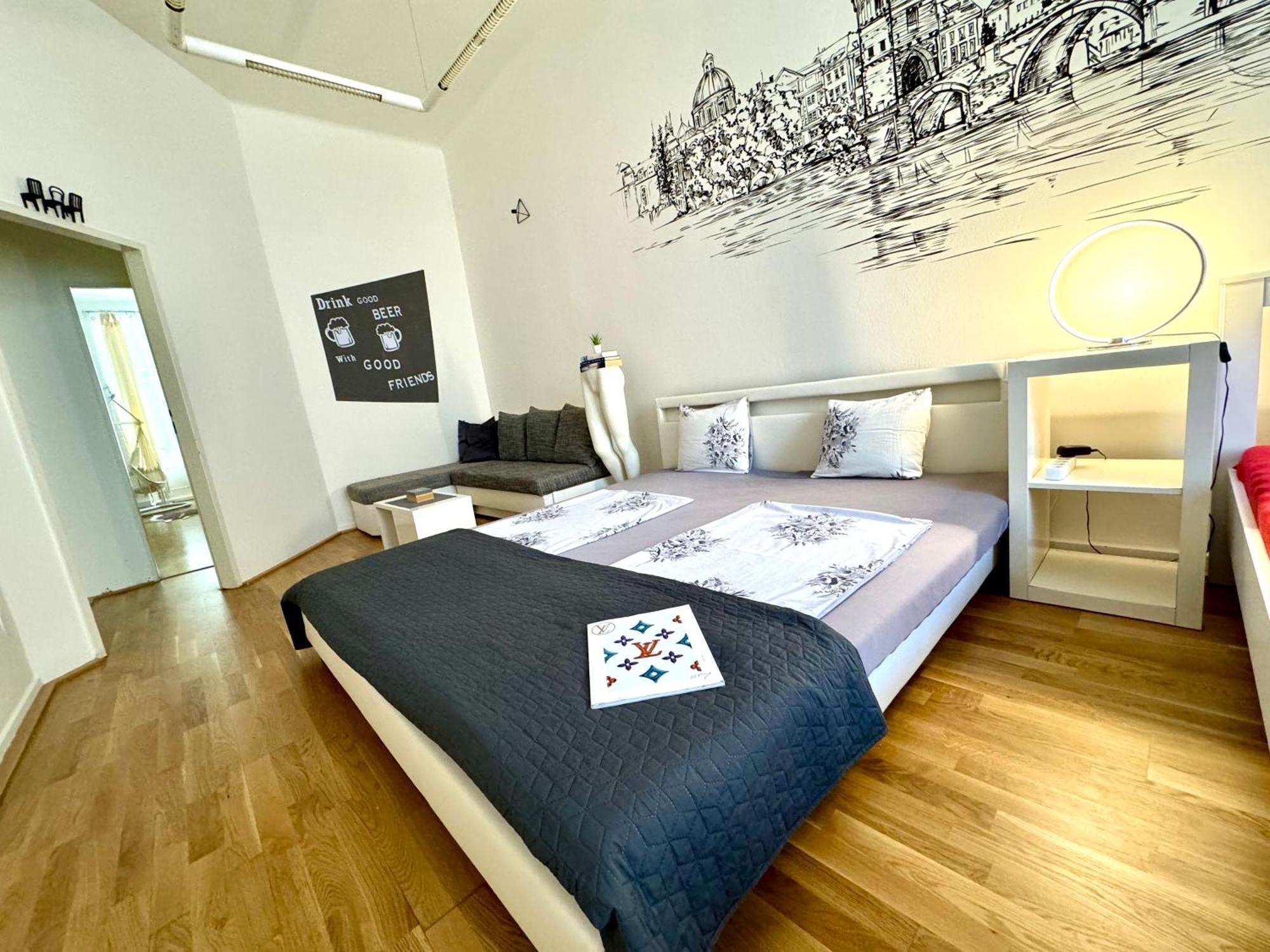 Fantastic In The Center Apartment